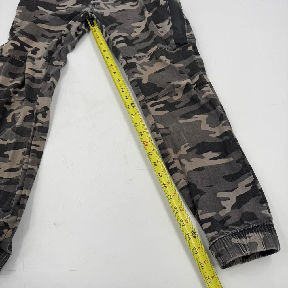 RING OF FIRE Gray‎ Camouflage Joggers Pants Women's Medium Casual Streetwear